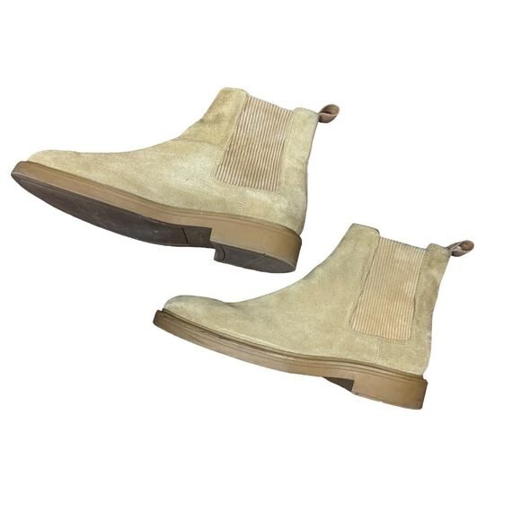 Vince Men\'s Sand Suede Boots